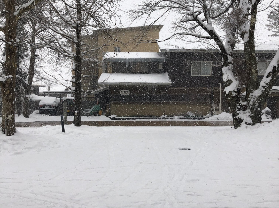 白马泉酒店主图