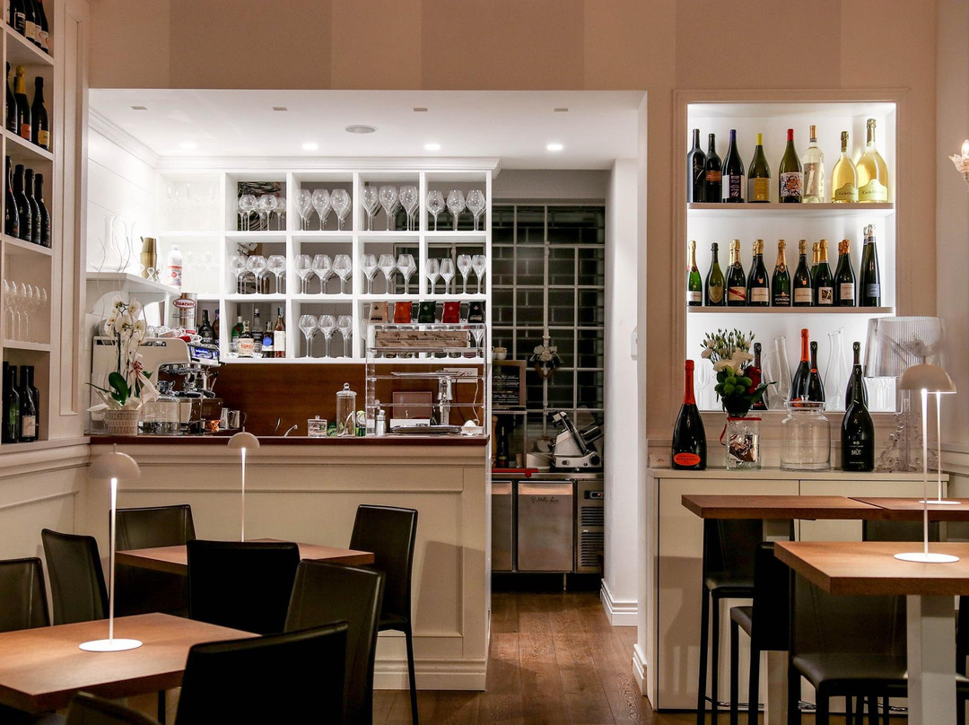 Pasquini Coffee Wine Bar
