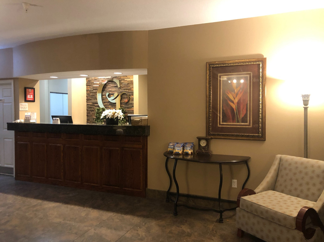 格兰德斯戴住宿套房酒店主图