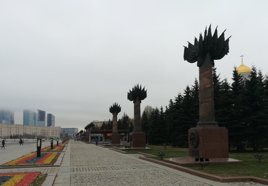 Izmaylovo旅游景点-Memorial Arrows to the Front and Fleet of the Great Patriotic War 1941-1945