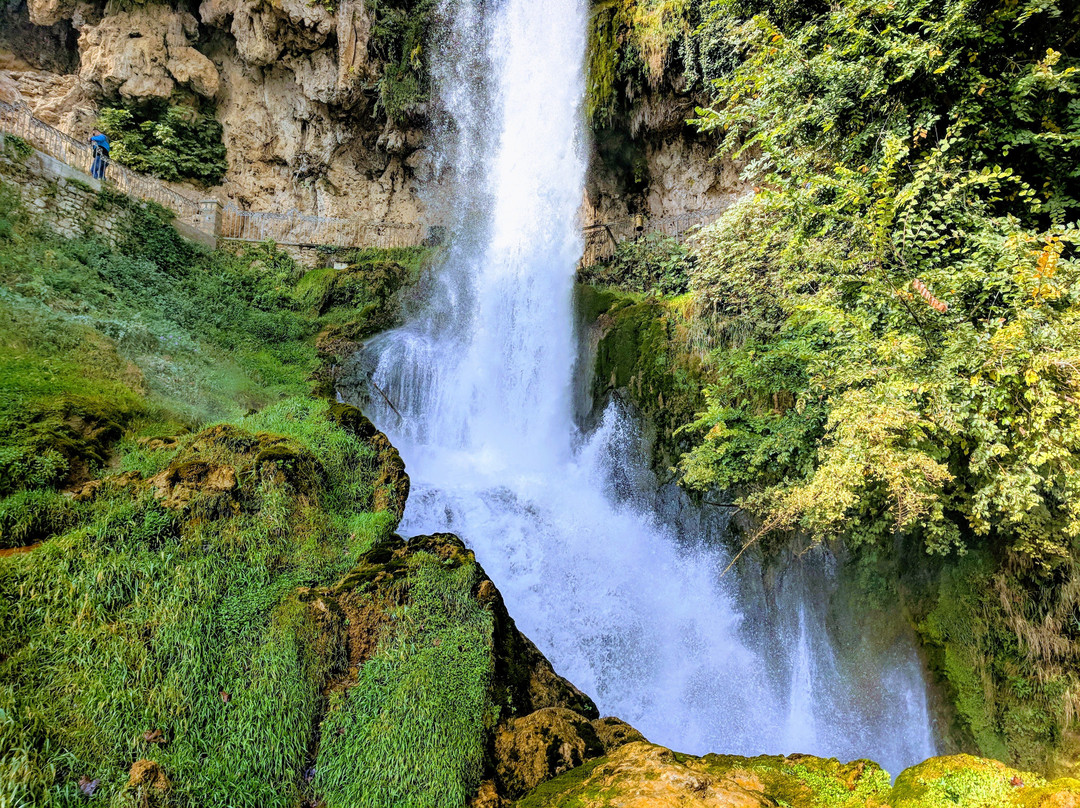 Edessa Waterfalls景点图片