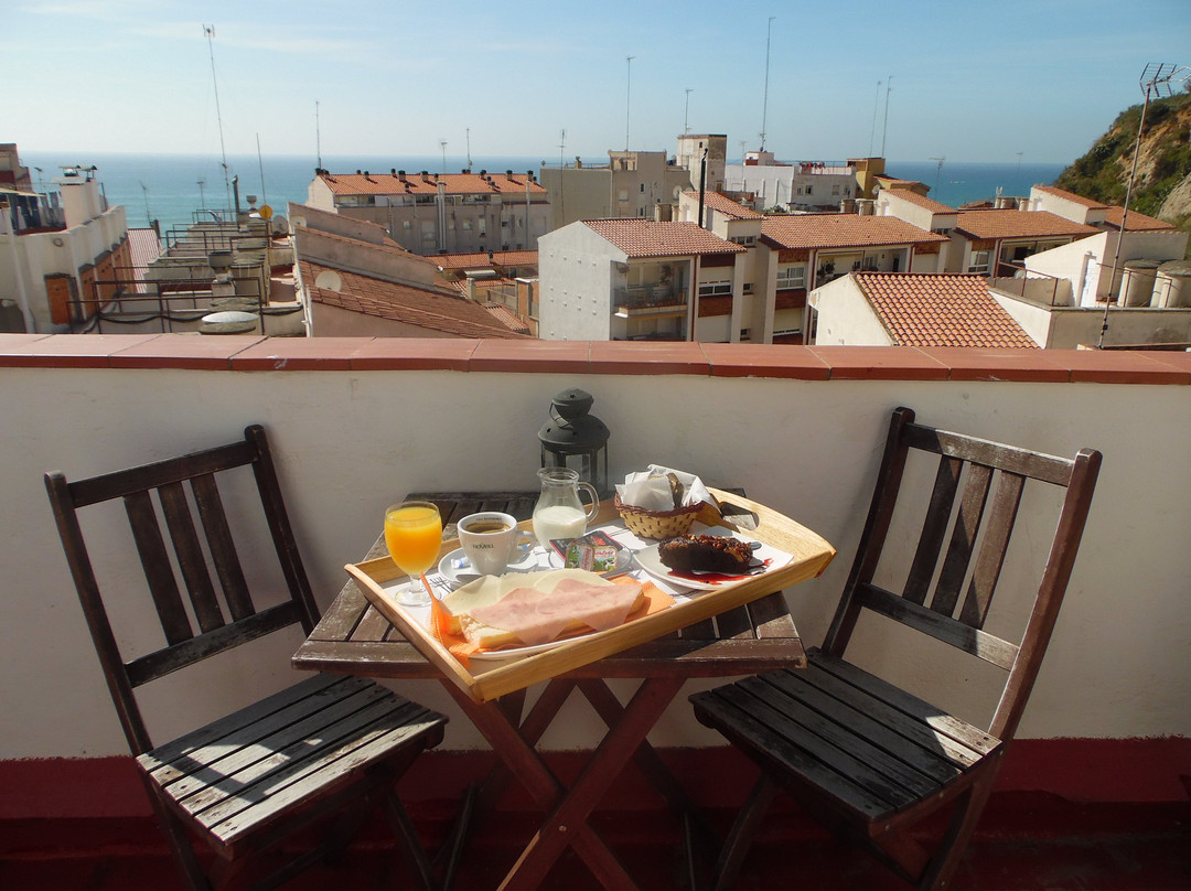 Caldes d'Estrac酒店住宿-Hostal La Lluna