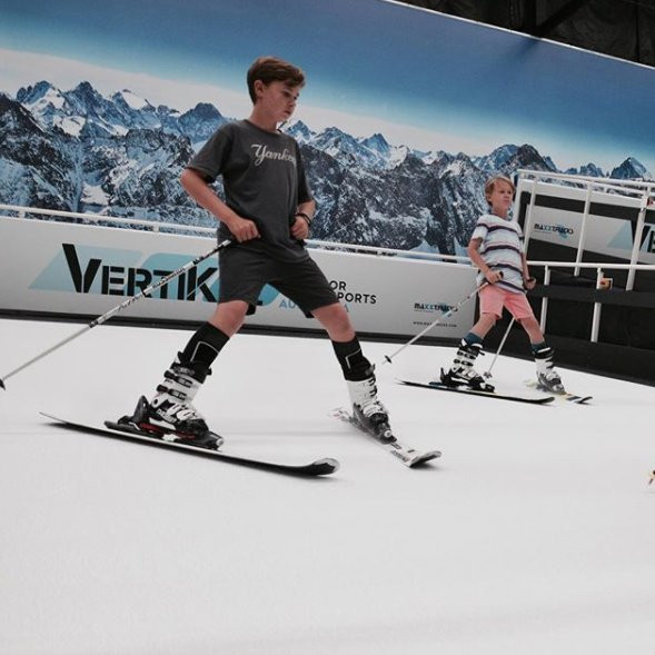 Vertikal Indoor Snow Sports景点图片