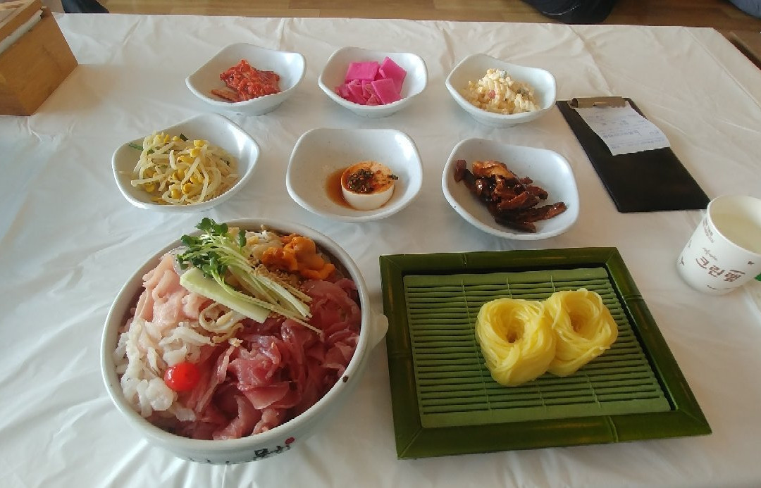 속초항아리물회
