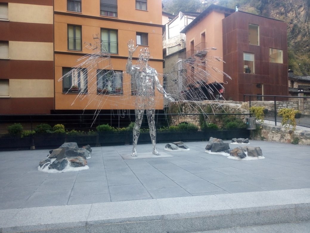 Pont d´Engordany-莱斯埃斯卡迪斯必去景点