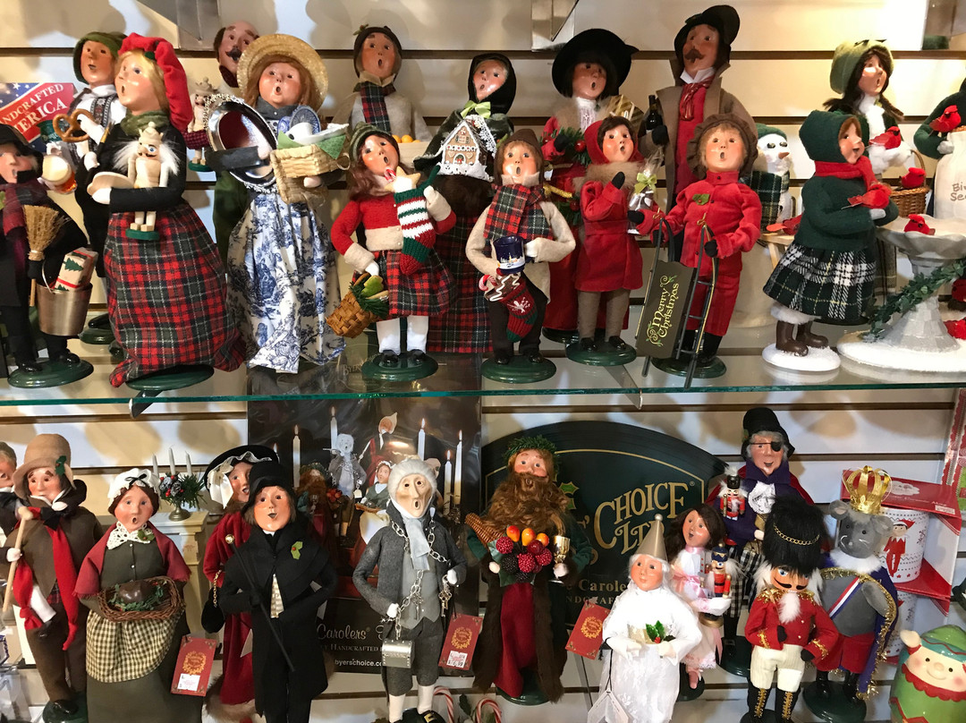 Nancy Tut's Christmas Shop-Dillsboro必去景点