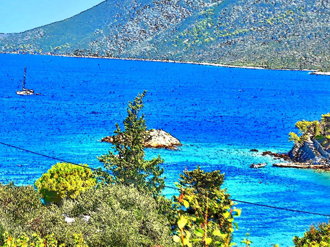 Agios Petros Beach景点图片