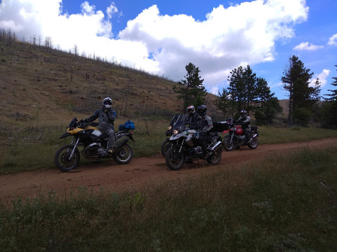 Foxywheels-Peristeri必去景点