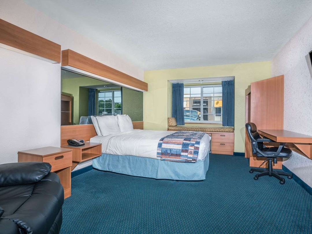 Microtel Inn & Suites by Wyndham Tomah主图