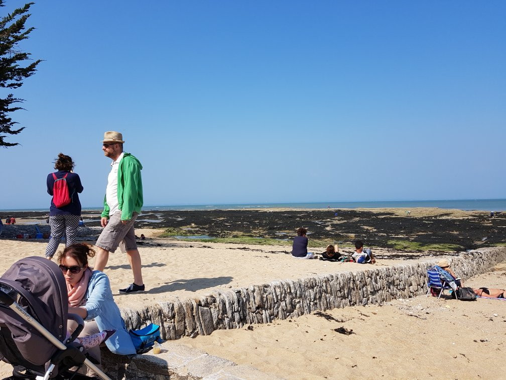 Madeleine Beach景点图片