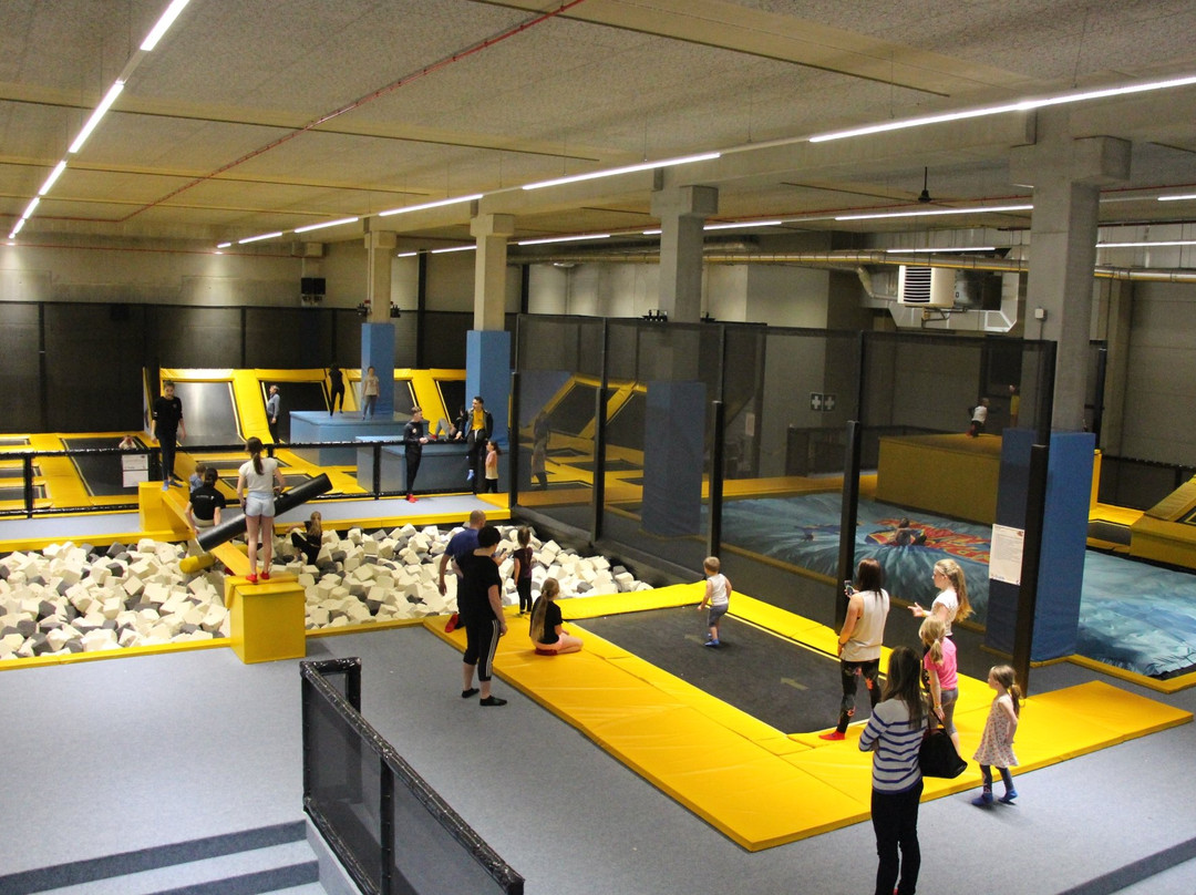 Space Jump Parkstad-科尔克拉德必去景点