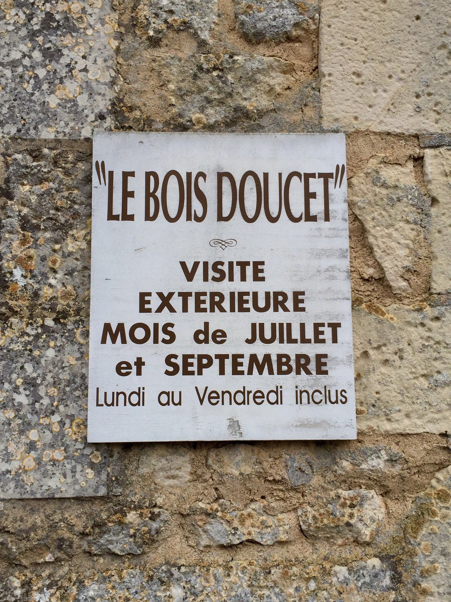 LOGIS du Chateau du Bois Doucet-官方