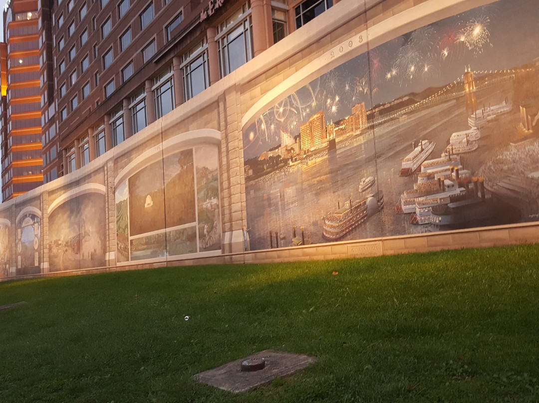Roebling Murals on the Floodwalls of Covington, KY-卡温顿必去景点