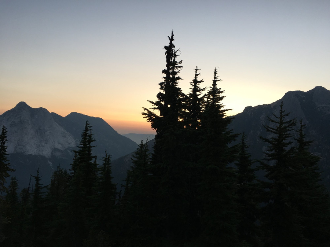 Mt. Waddington's Outdoors-奇利瓦克必去景点