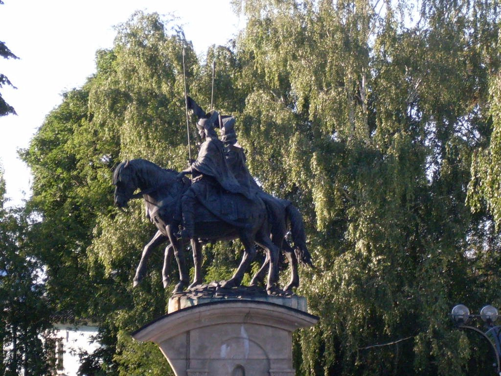 Monument to the Saints Boris and Gleb景点图片