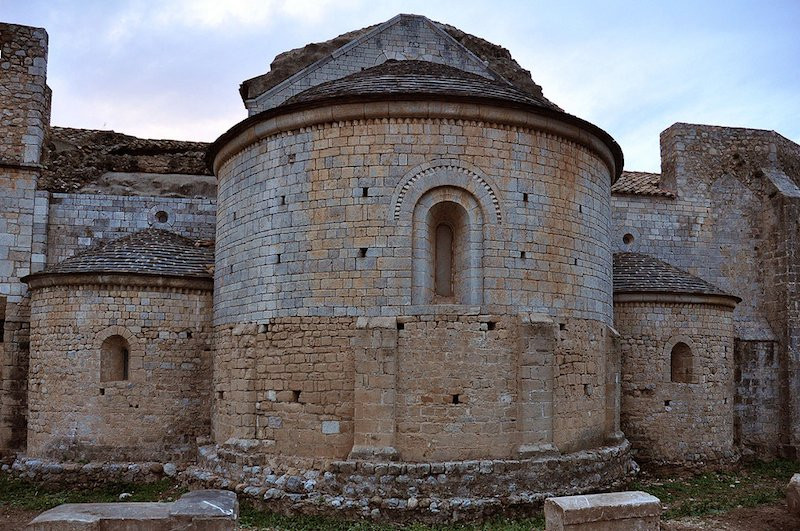 Monasterio de Santa Maria de Vilabertran景点图片