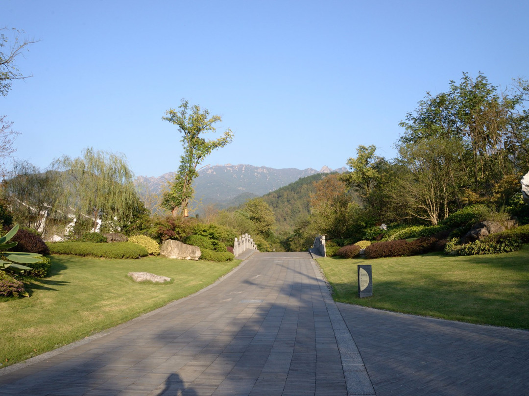 黄山雨润涵月楼酒店主图