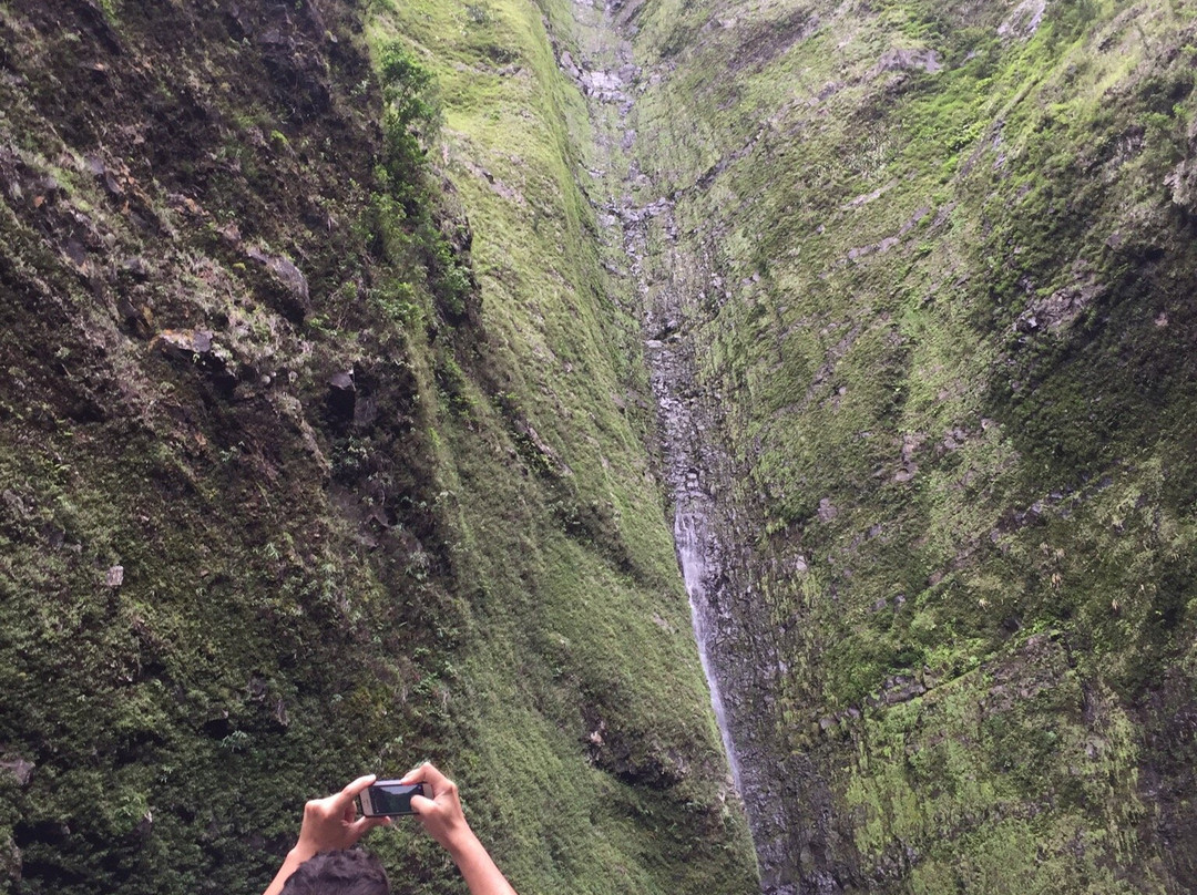 Cascade Du Chaudron景点图片