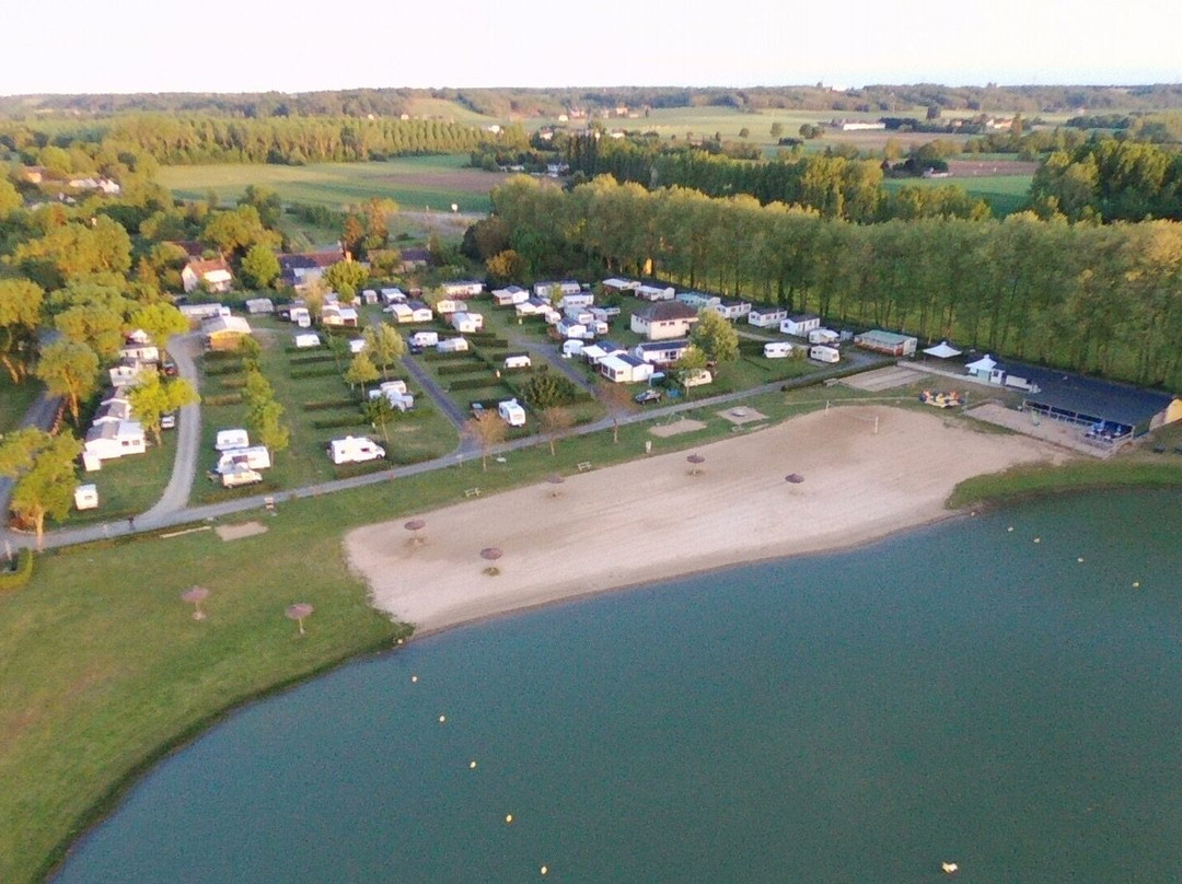 Camping Le Lac Des Varennes