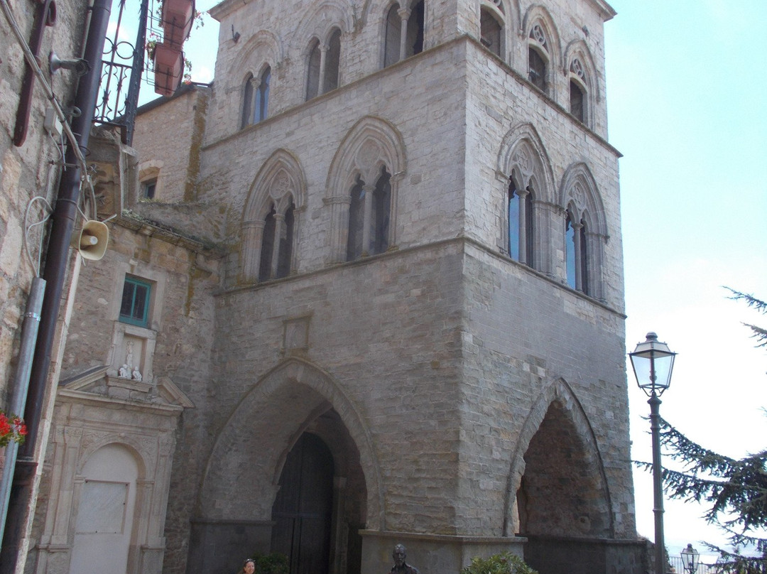 Torre dei Ventimiglia-Gangi必去景点
