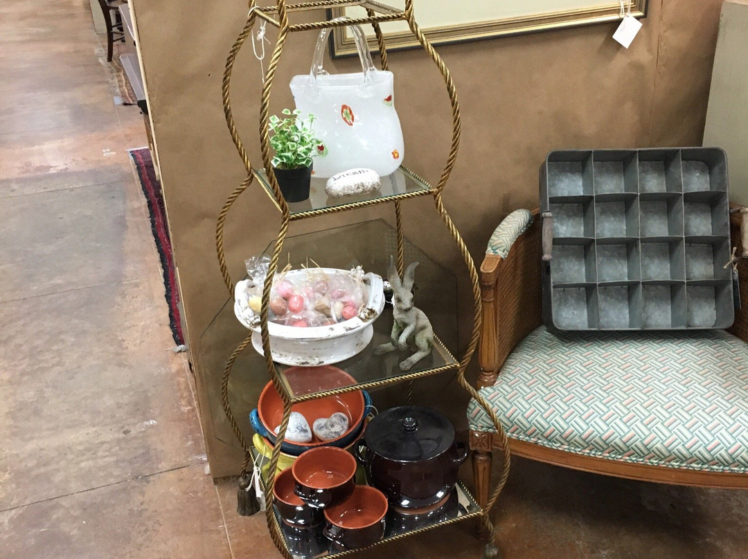 Amy's Antique and Flea Mall景点图片