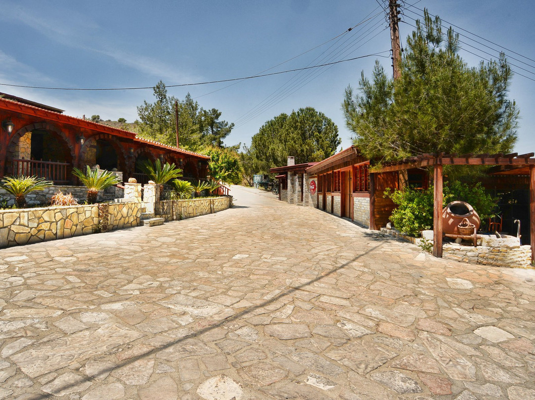 Alaminos旅游景点-Ktima Demetriou