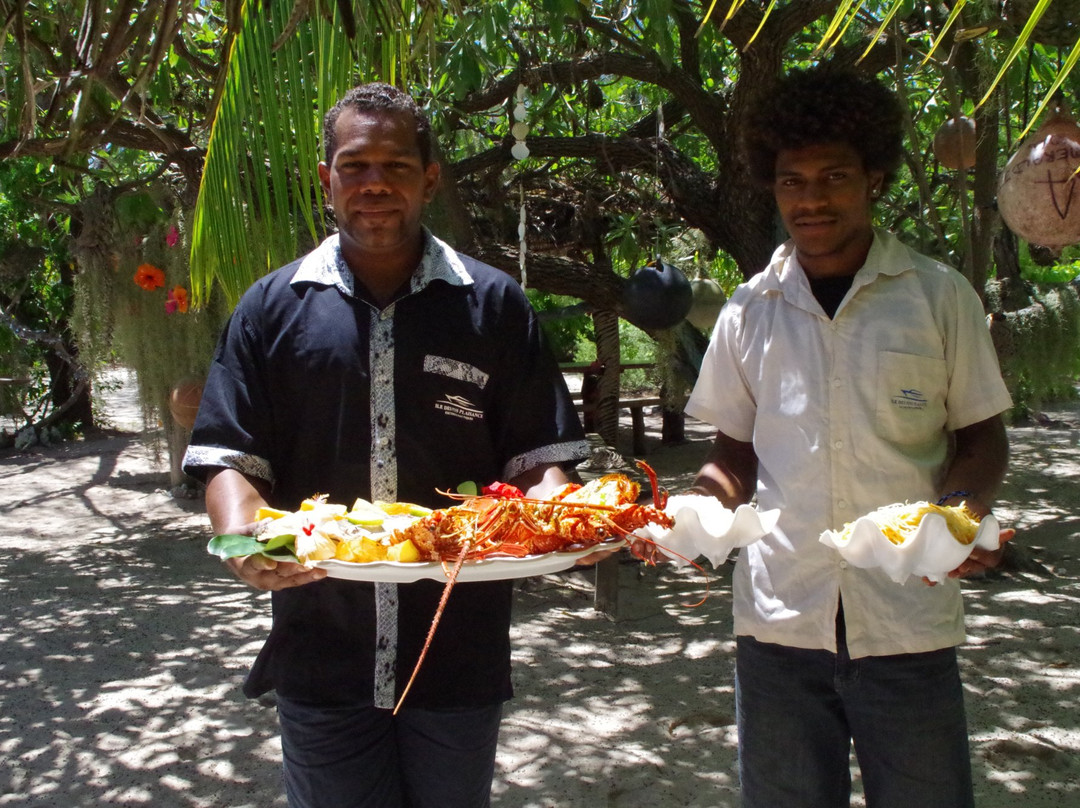 Ile Moro-Ile Des Pins必去景点