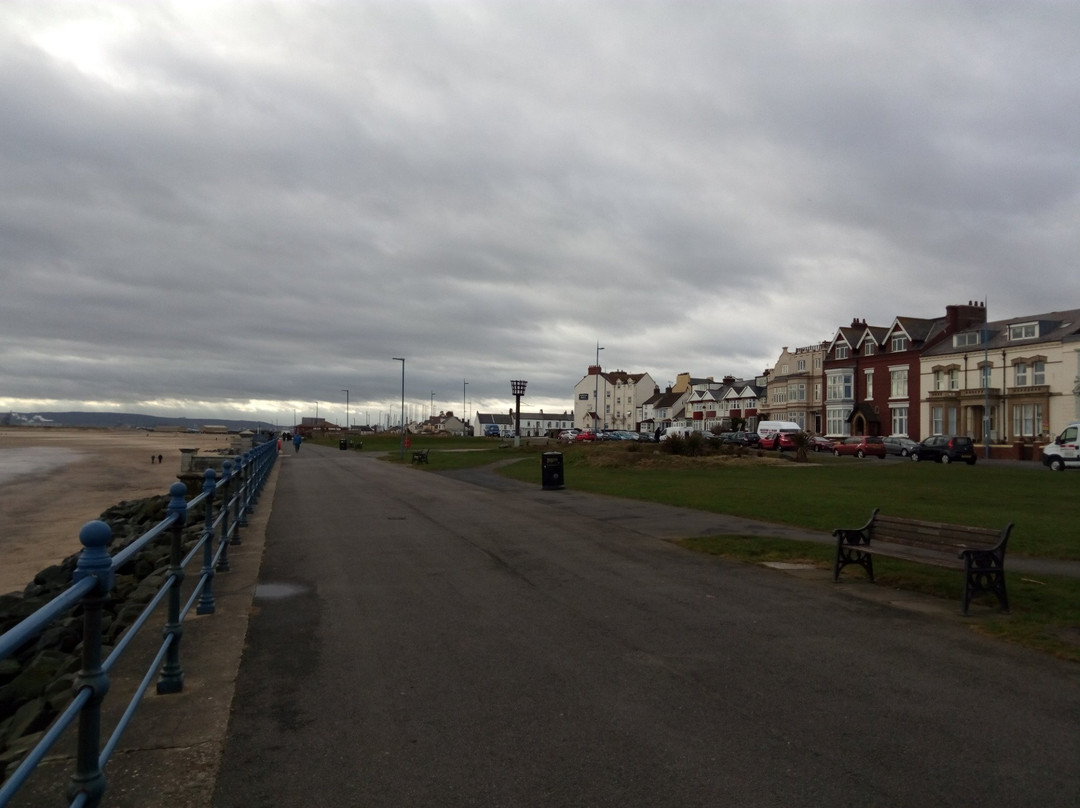 Seaton Carew Beach景点图片