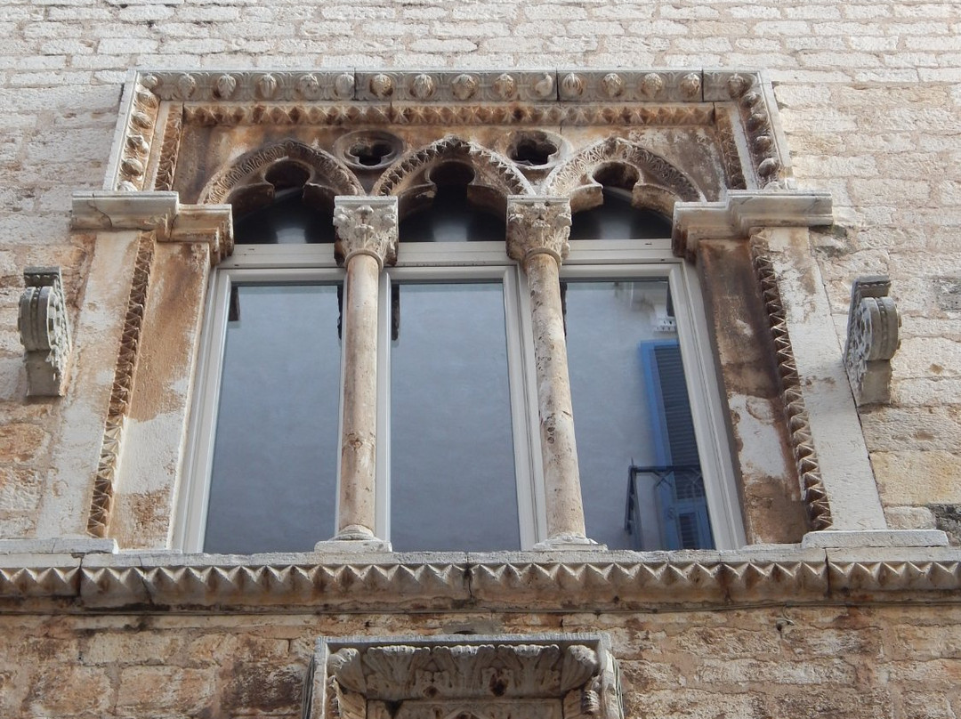 Palazzo Caccetta-特拉尼必去景点