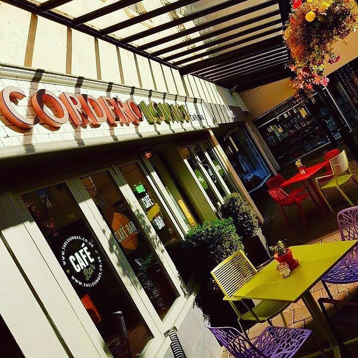 Cordero Lounge
