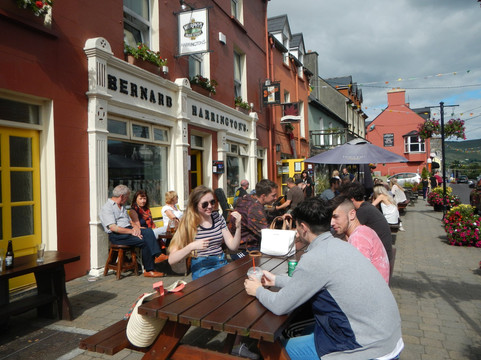 Bernard Harrington's Bar-Glengarriff必去景点