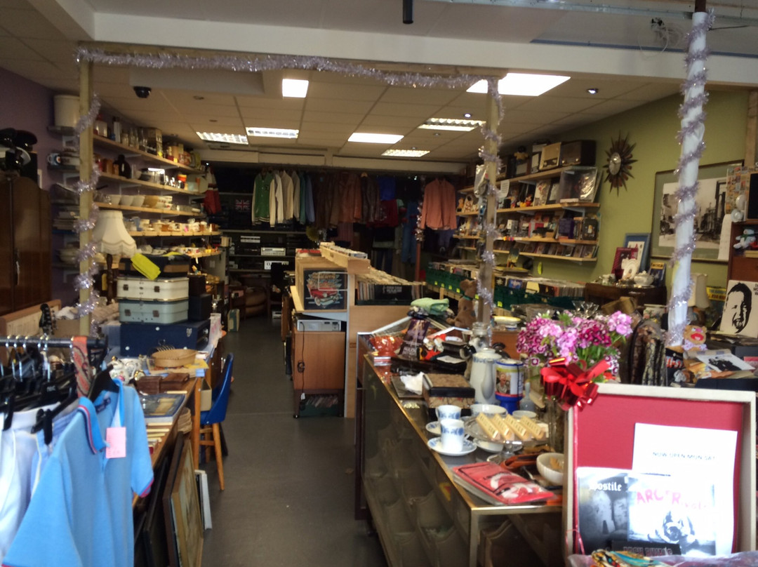 Plympton旅游景点-Plymouth Vintage Vinyl