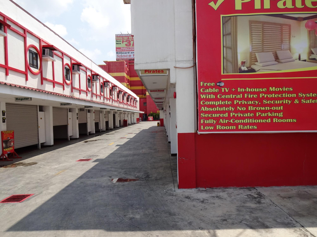 娜迦崇光酒店主图