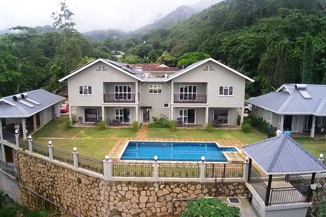 班宝斯河畔小屋