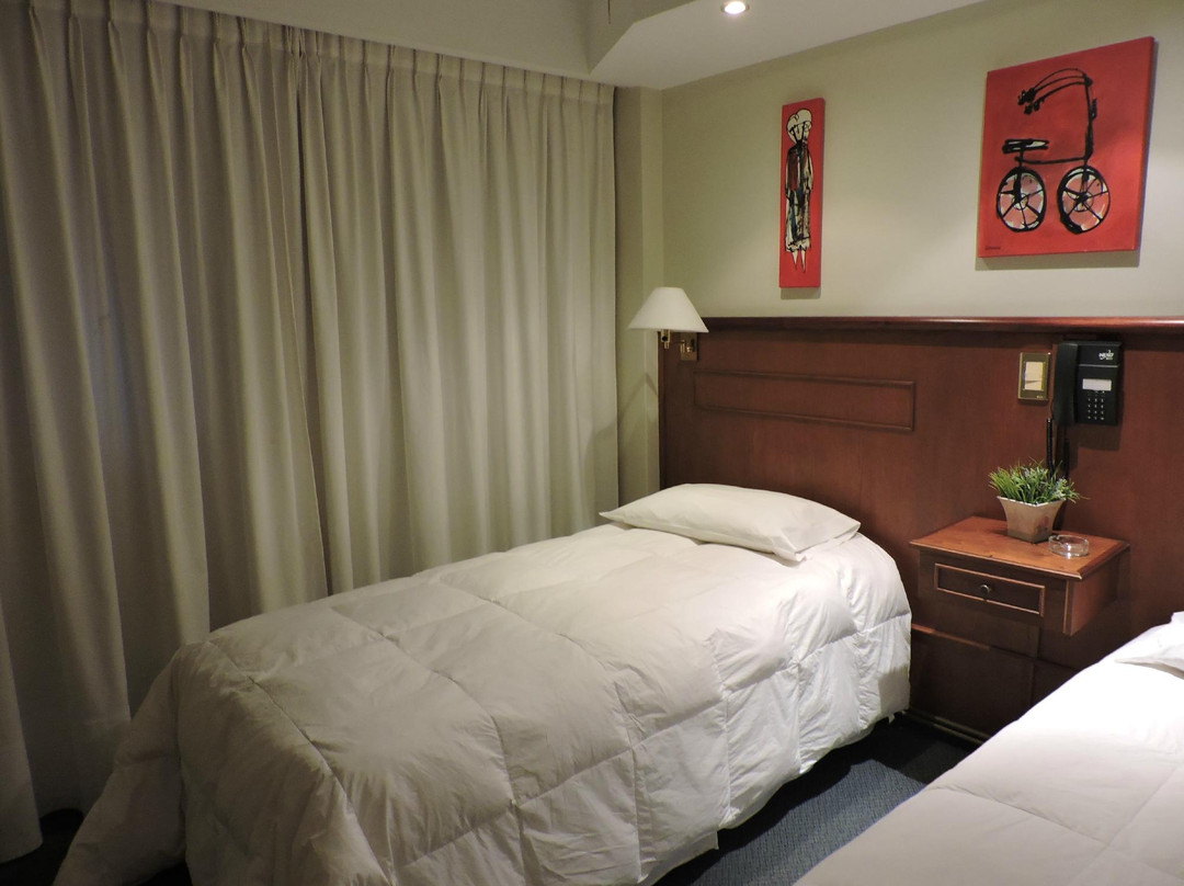 Hotel Coll Oficial - Bragado Provincia de Bs As