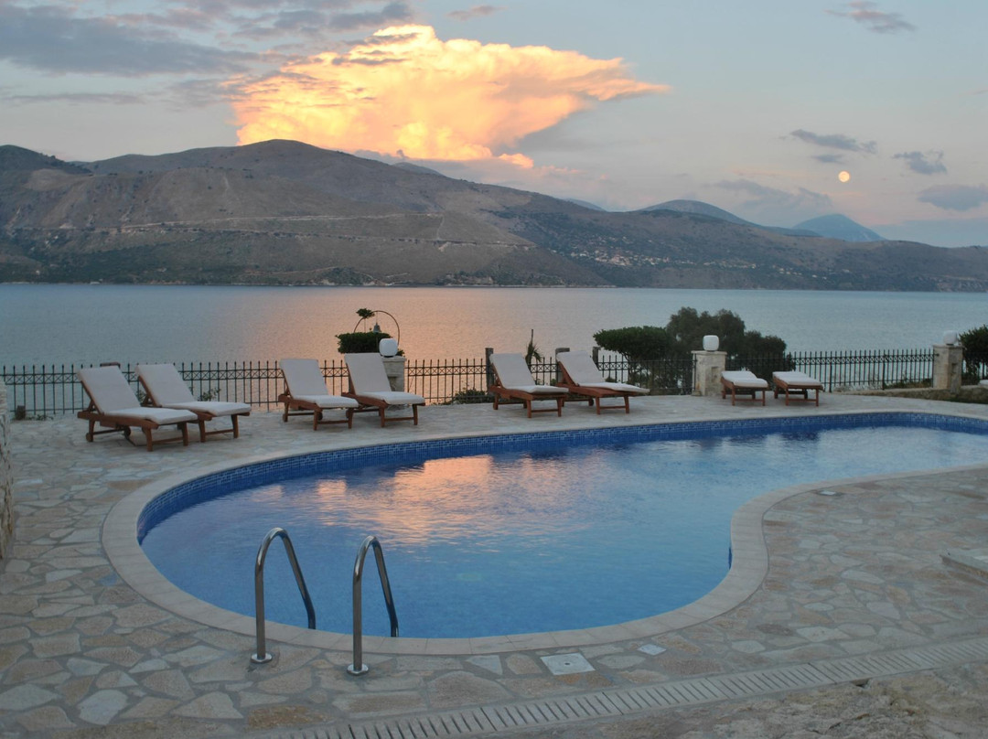 Lazaratos Hotel