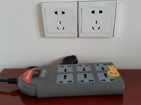 一家亲宾馆主图