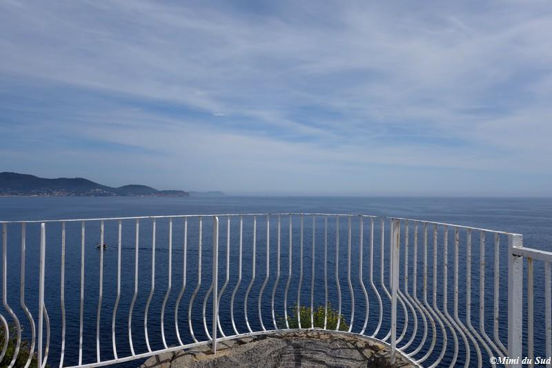 Chapelle Notre-Dame-Du-Cap-Falcon景点图片