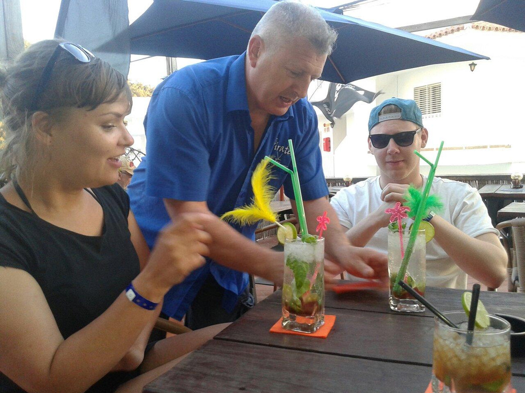 The Pirate Bar-Cala Llonga必去景点