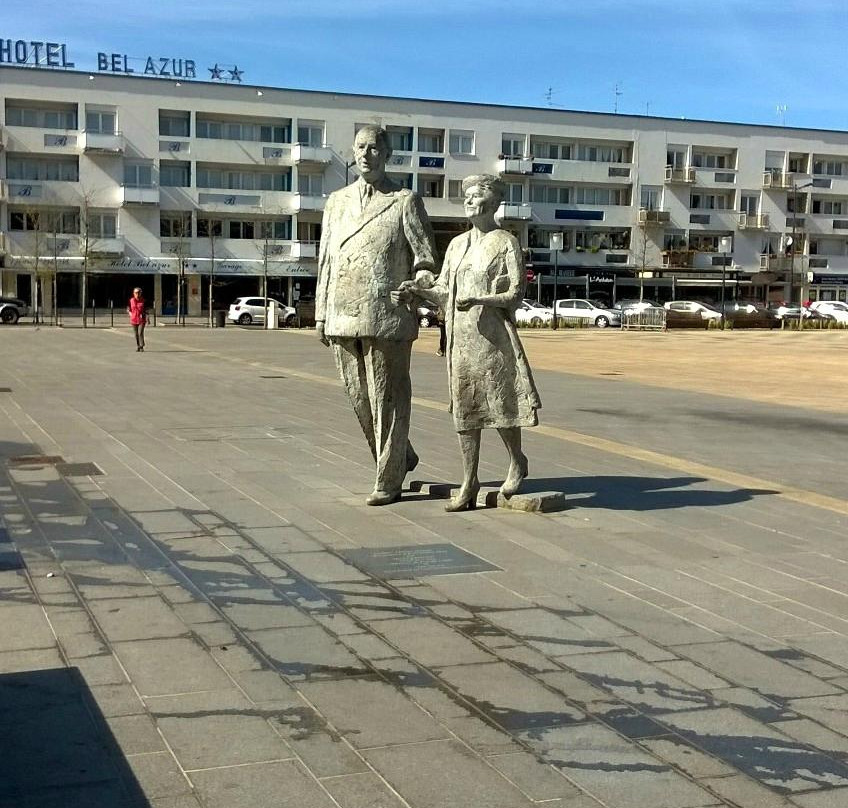 Monument Yvonne et Charles De Gaulle-加莱必去景点