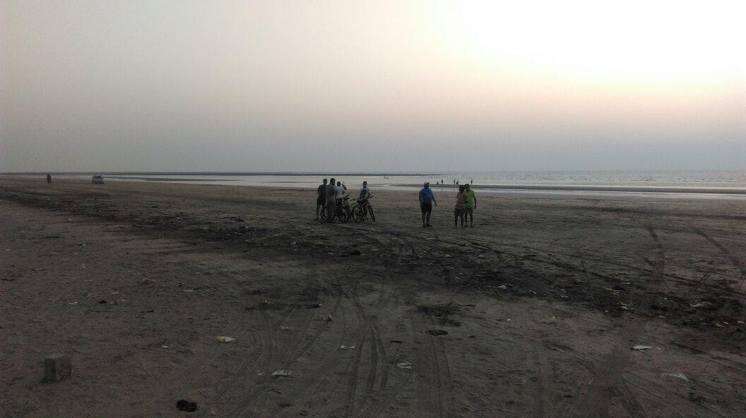 Bhuigaon Beach景点图片