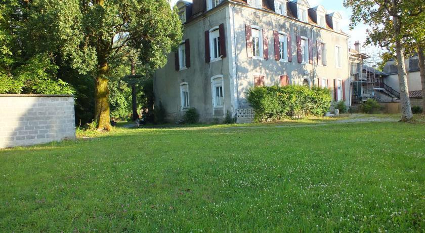 Le Trianon de Salies-官方