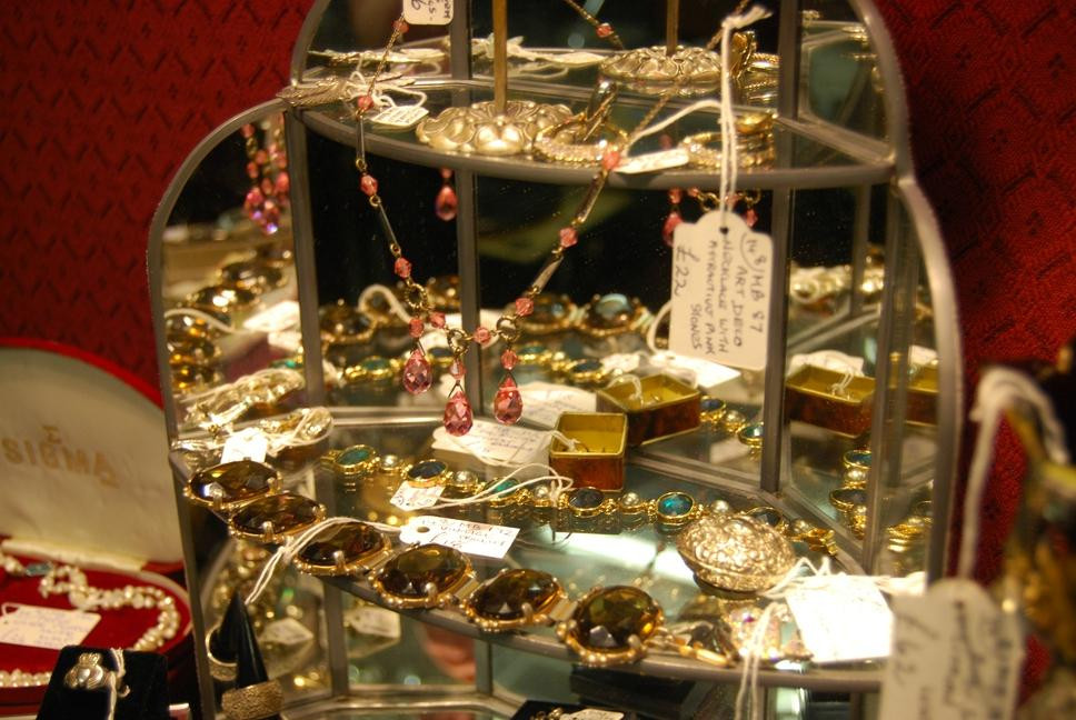 Astra Antiques Centre景点图片