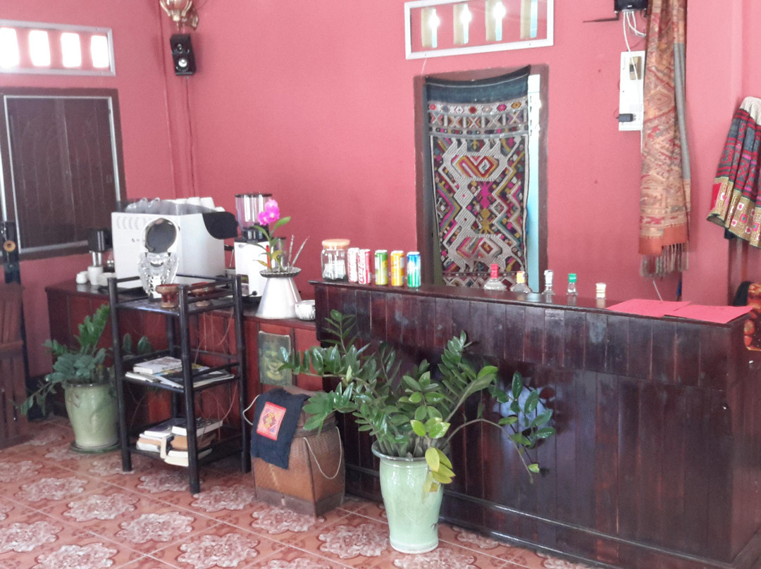 Ban Pho Touane餐馆和美食-KK Coffee House