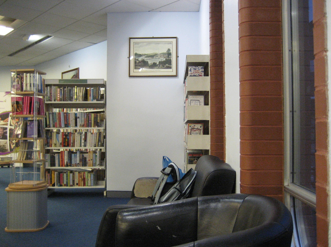 Derry Central Library-德里必去景点