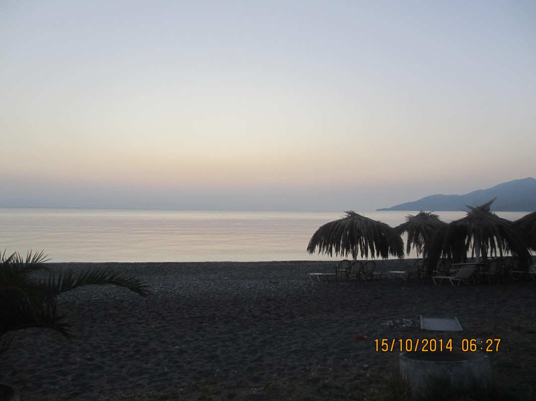 Plaka Beach-Leonidio必去景点