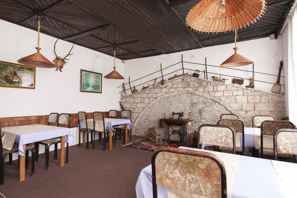 B&B at Restaurant Lupoglav-餐饮