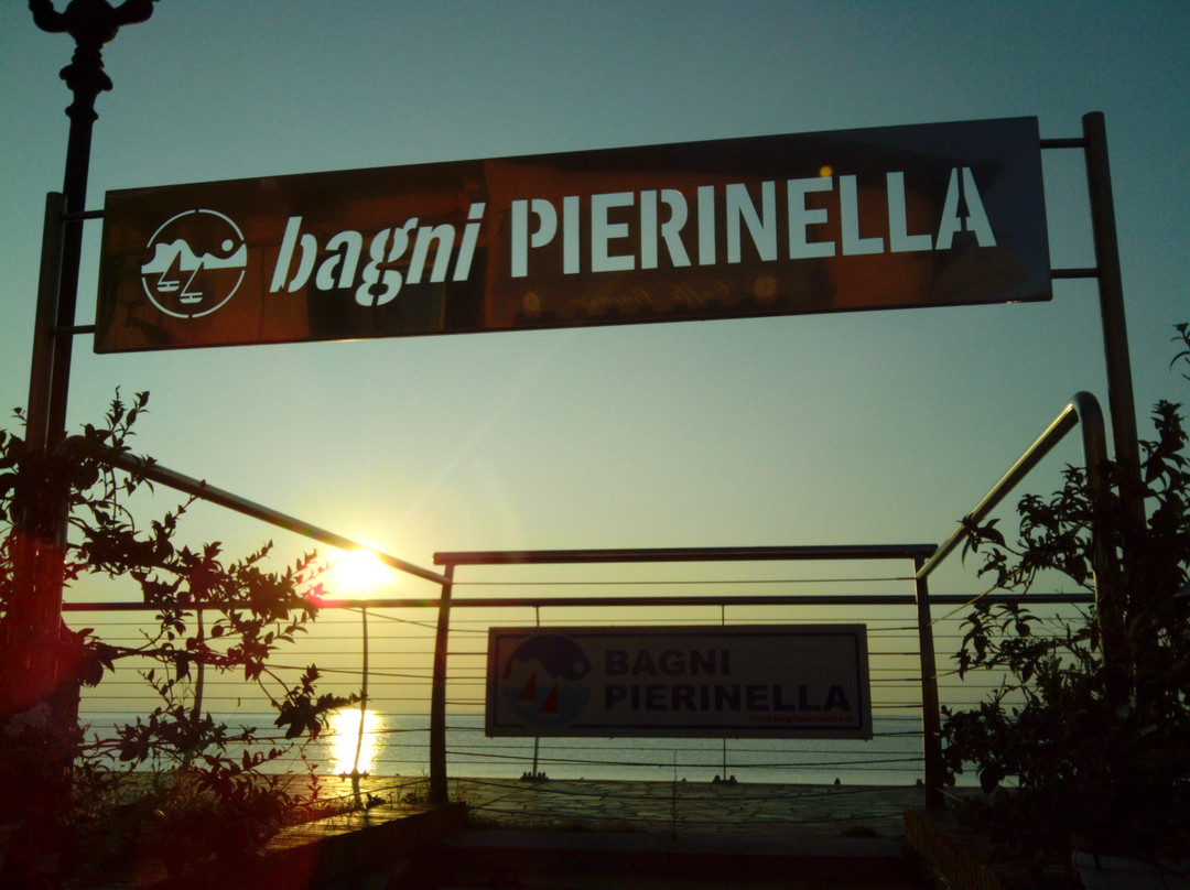 Bagni Pierinella-阿拉西奥必去景点
