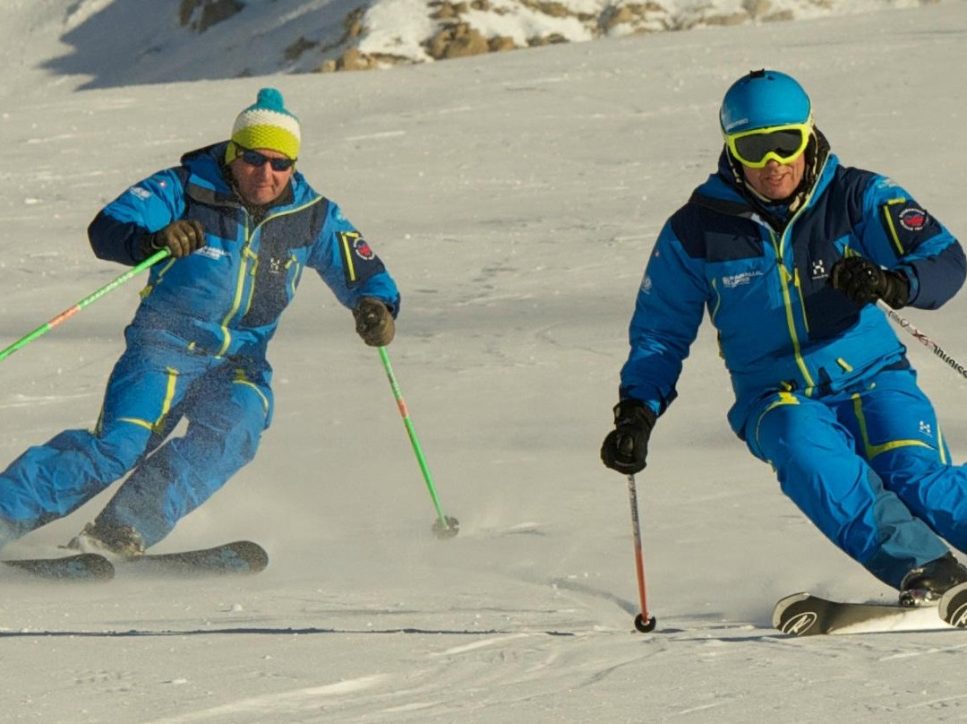 Parallel Lines Snow Sports School-梅瑞贝尔必去景点