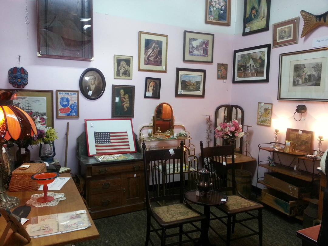 Parkesburg Lions Consignment & Gift景点图片